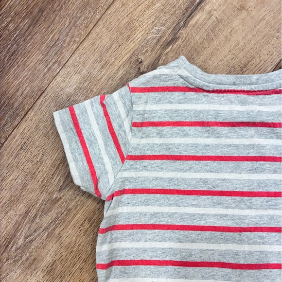 Baby Boden Gray and Red Airplane Tee Shirt Top Plane Short Sleeves 18-24m - Picture 10 of 12